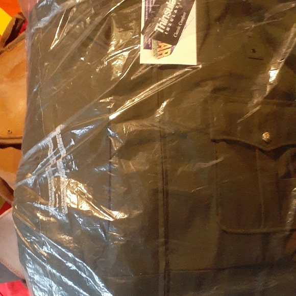 Clothes - Picture 5 of 7